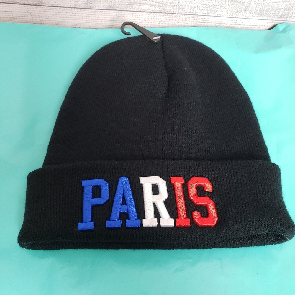 New‎ Paris Black Knit Hat